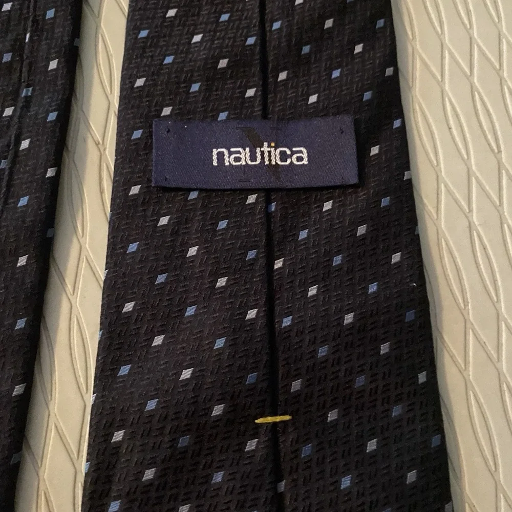 Nautica‎ Mens Blue&Gray Geometric 100% Silk Neck Tie 58